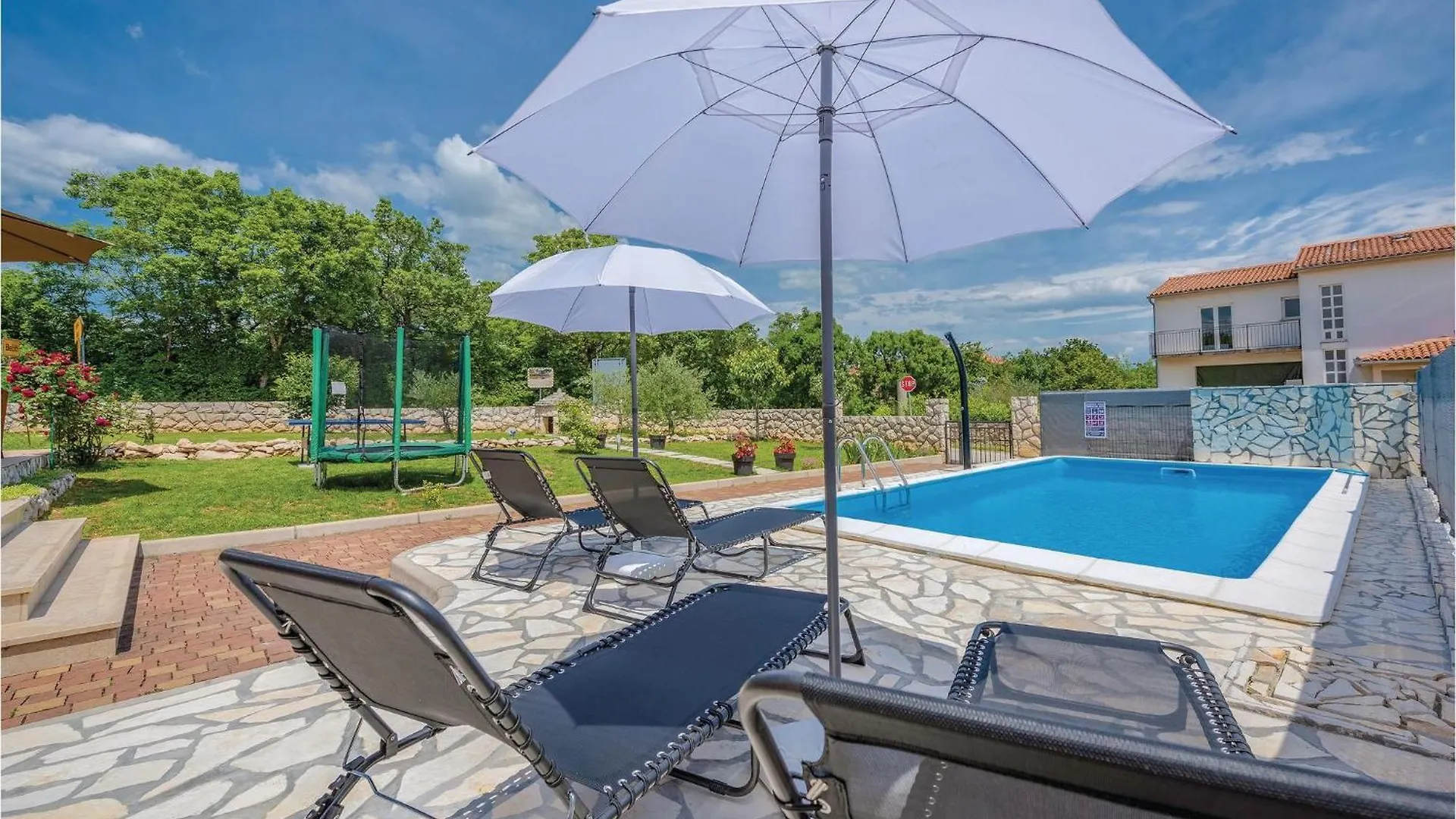 3 Bedroom Nice Home In Labin Rasa 0*,
